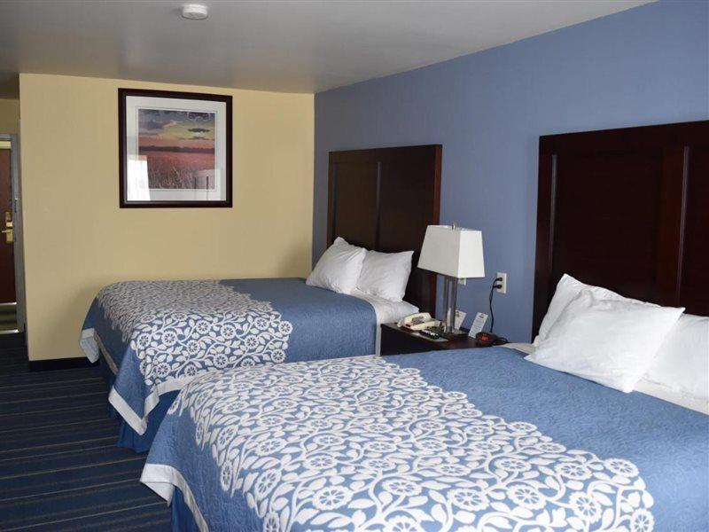 Days Inn By Wyndham Grand Island Exterior photo