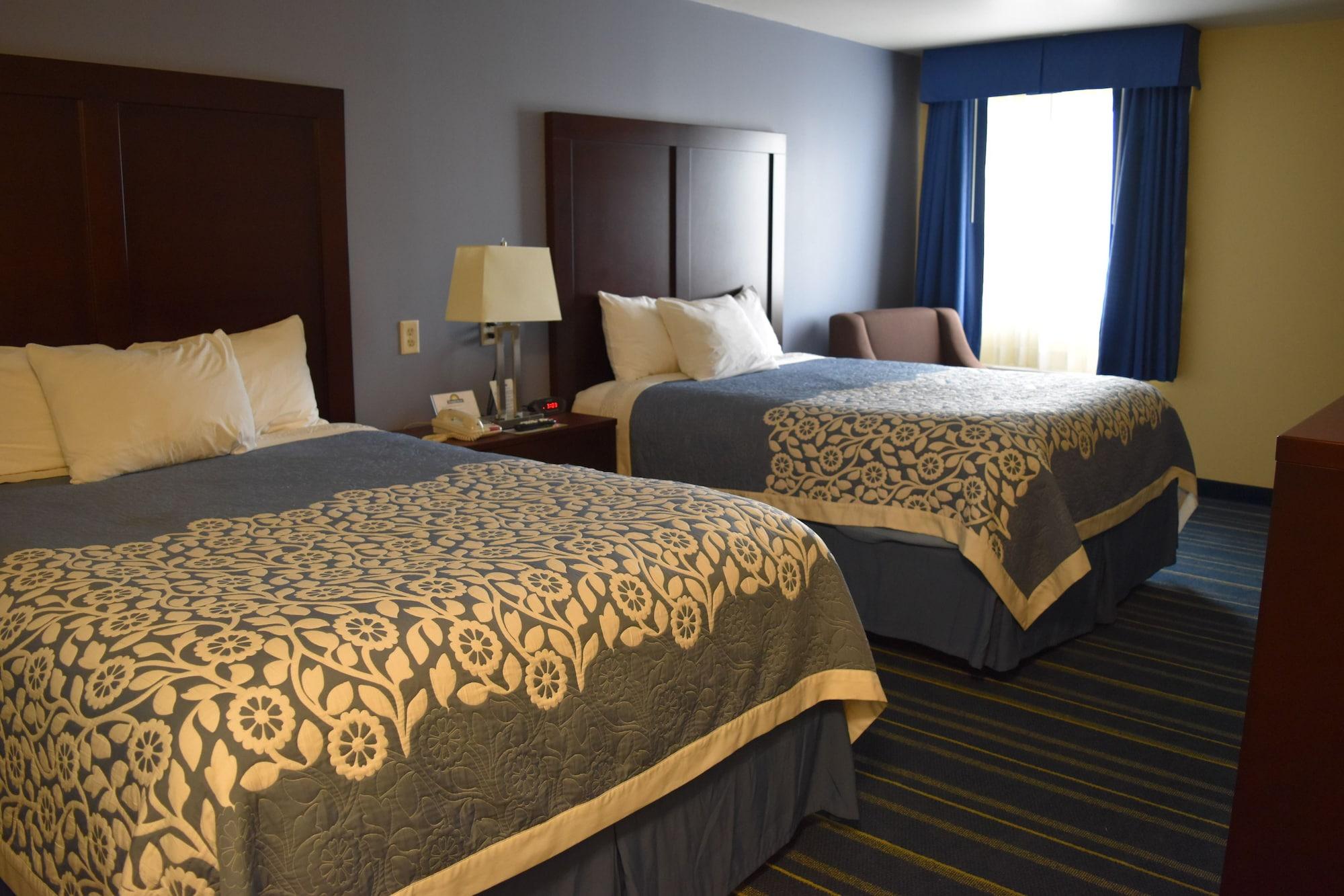 Days Inn By Wyndham Grand Island Exterior photo