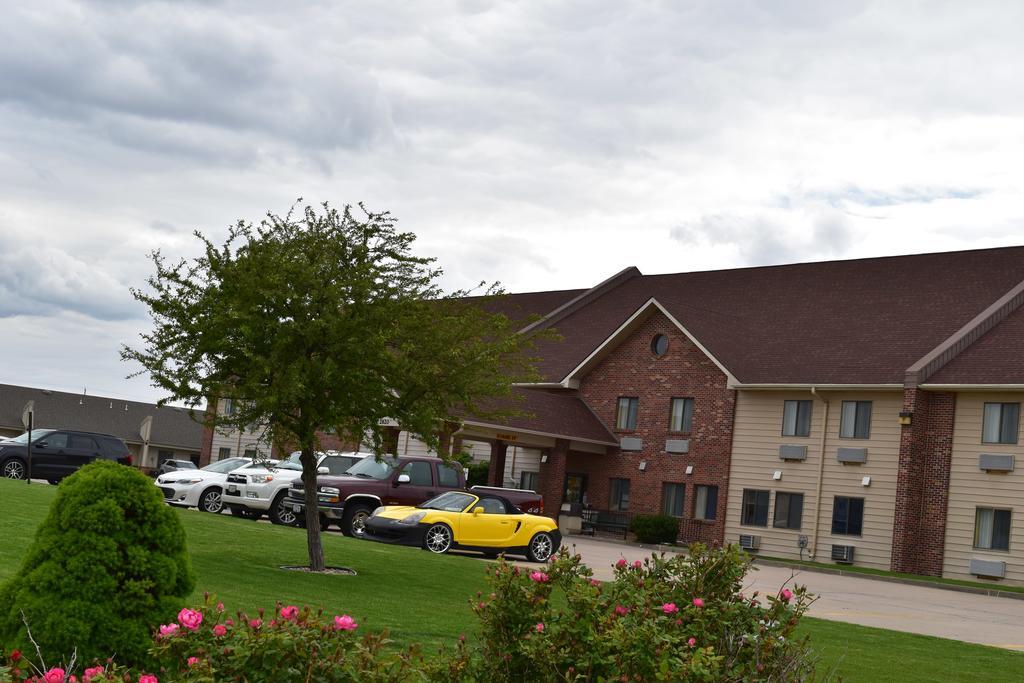 Days Inn By Wyndham Grand Island Exterior photo