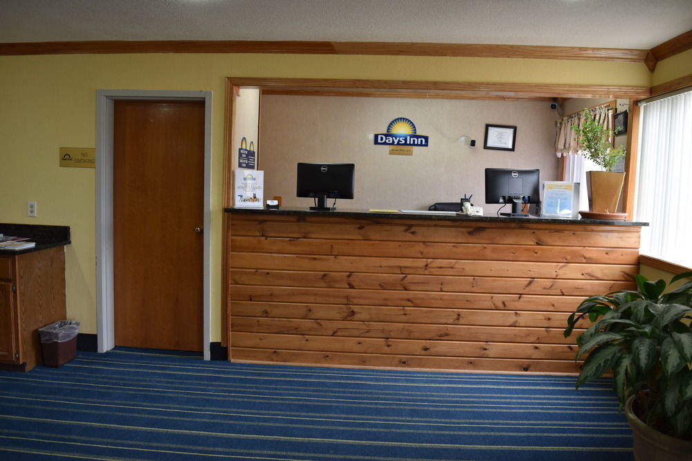 Days Inn By Wyndham Grand Island Exterior photo